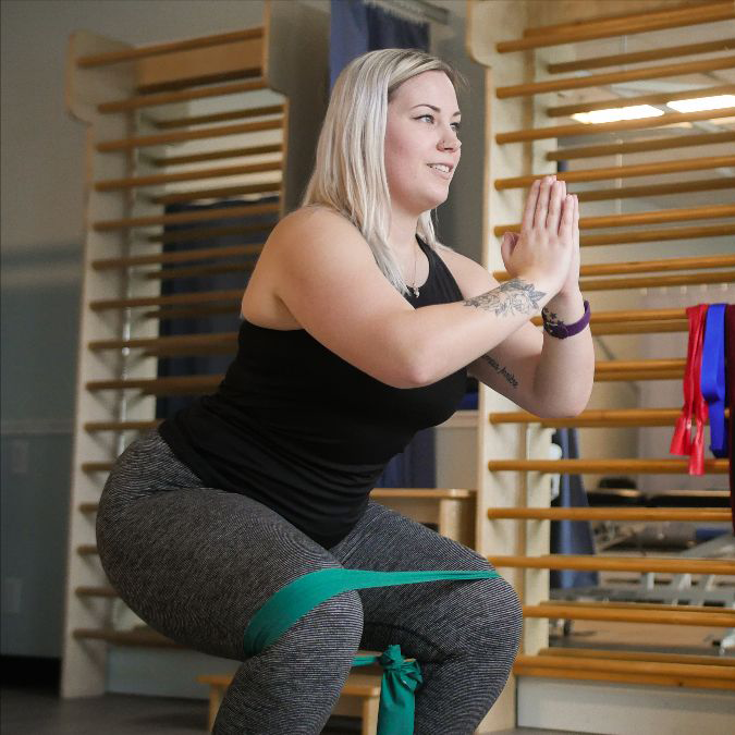 What Strength Means in Physiotherapy. Physiotherapists define strength as a muscles ability to produce force. To do this safely in rehab they use a mix of both direct and indirect measures:

Primary Strength Measures: 
Repetition Maximum, 
One rep max or percentage of it, 
Maximal Voluntary Contraction. Why physios rarely test actual one rep max in early rehab 

May be unsafe 
Instead of this they use estimated one rep max formulas 
Patient rated exertion, reps in reserve 
Pain free sub maximal testing 
Functional strength tests (isometrics, band resistance)
This allows the physio to assess force capacity without further damage. 